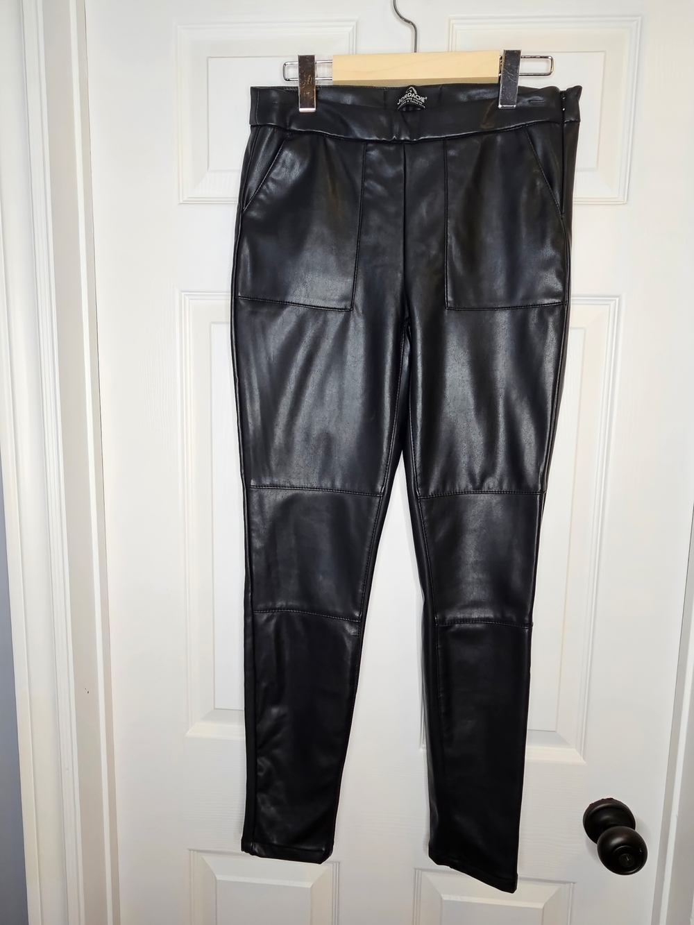 Jordache Women's Black Faux Leather Leggings Side Zip Size 6 Stretch Pants